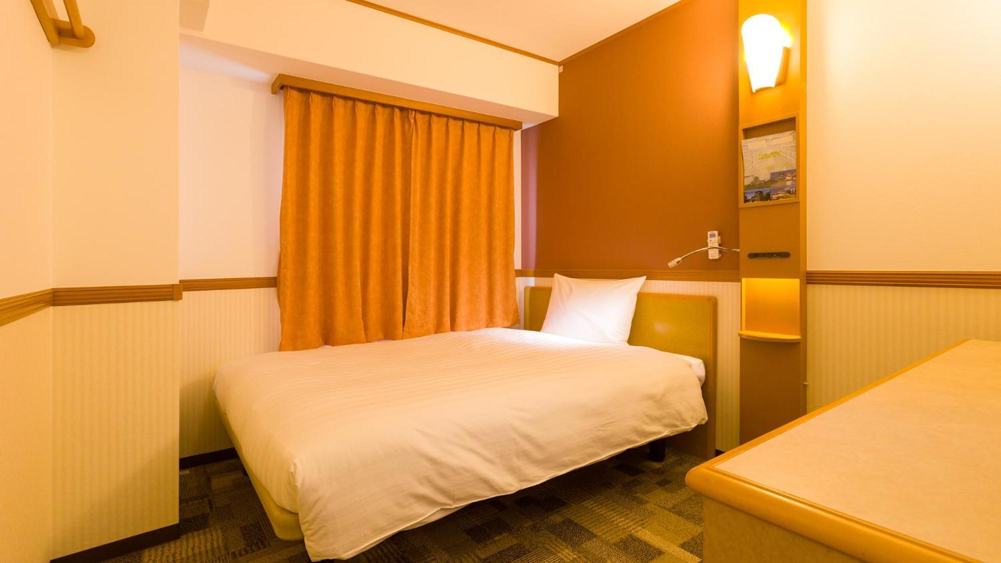 Toyoko Inn Yamagata-Eki Nishi-Guchi Ямагата Стая снимка