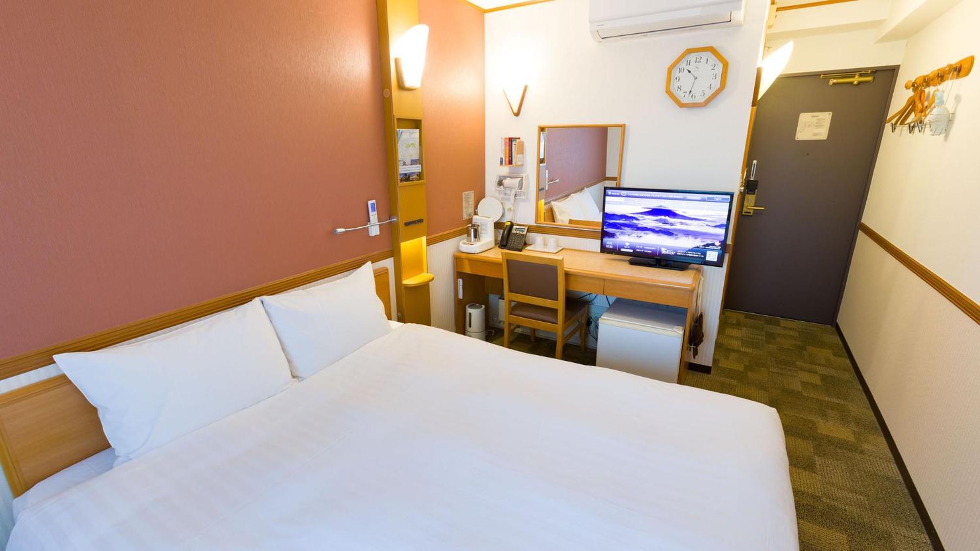 Toyoko Inn Yamagata-Eki Nishi-Guchi Ямагата Стая снимка